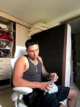 sendfer online show from October 15, 2025, 9:34 pm