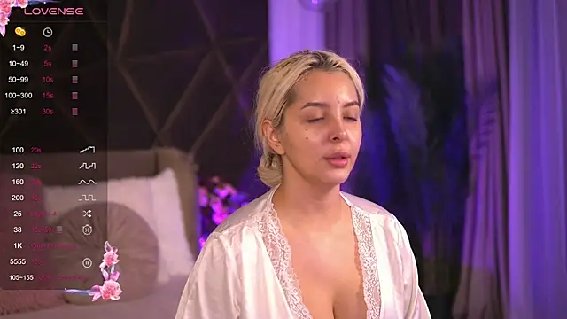 VictoriaMorrone online show from March 14, 2025, 4:32 am