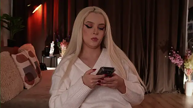 VictoriaMorrone online show from November 15, 2025, 10:58 pm