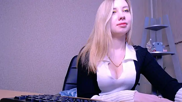 Snapshot of AliceFire_ chatting on March 1, 2025, 7:19 am AliceFire online show from March 1, 2025, 7:19 am