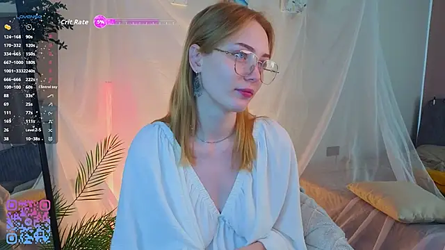 Snapshot of SoniaScott chatting on September 16, 2025, 1:39 am SoniaScott online show from September 16, 2025, 1:39 am