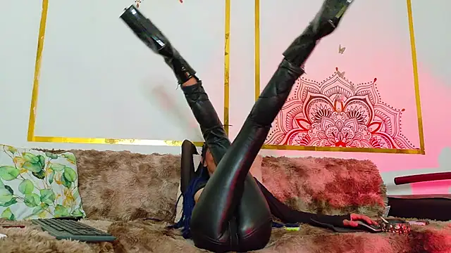 PandoraVolkov online show from September 13, 2025, 10:10 pm