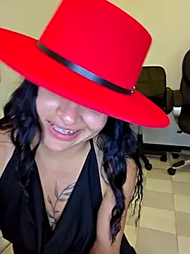  shantal smith online show from September 27, 2025, 5:02 am