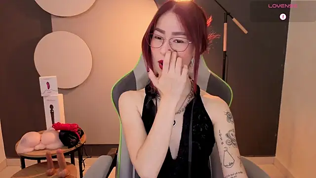 Snapshot of rosse_98_ chatting on February 12, 2026, 2:06 pm rosse 98 online show from February 12, 2026, 2:06 pm