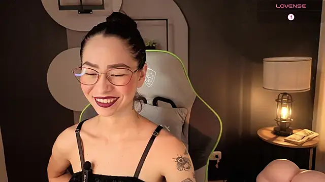 Snapshot of rosse_98_ chatting on July 16, 2026, 2:47 pm rosse 98 online show from July 16, 2026, 2:47 pm