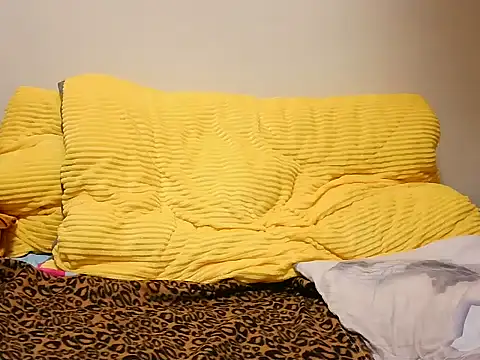 cindy mia online show from November 30, 2025, 7:03 pm