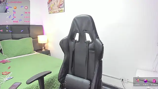 Snapshot of Megan_Miles02 chatting on November 21, 2025, 8:41 pm Megan Miles02 online show from November 21, 2025, 8:41 pm