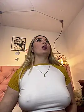 Snapshot of antonella87 chatting on January 14, 2026, 9:40 pm antonella87 online show from January 14, 2026, 9:40 pm