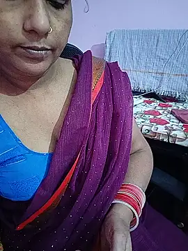 reemacouple007 online show from June 18, 2026, 5:39 am