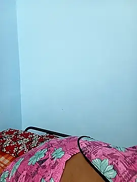 reemacouple007 online show from October 28, 2025, 6:01 am