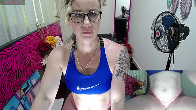 Snapshot of ViickySexy chatting on February 11, 2026, 7:47 pm ViickySexy online show from February 11, 2026, 7:47 pm