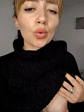 tata laima   online show from March 11, 2025, 5:35 pm