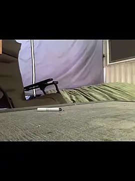 Snapshot of BobbyQ29 chatting on November 26, 2025, 2:17 pm BobbyQ29 online show from November 26, 2025, 2:17 pm