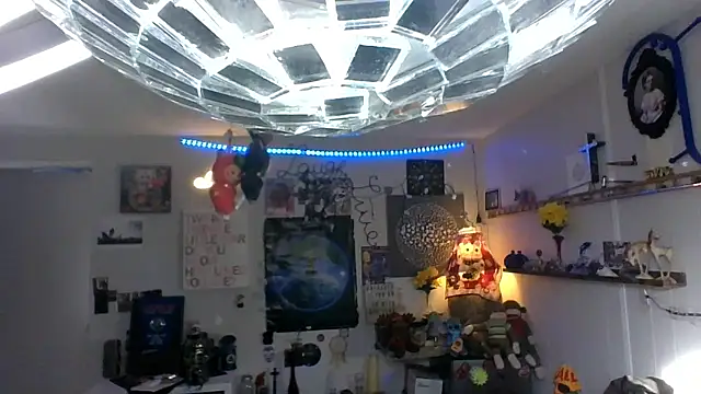 BobbyQ29 online show from January 13, 2026, 10:35 pm