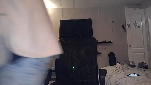 Snapshot of BobbyQ29 chatting on February 2, 2026, 4:00 am BobbyQ29 online show from February 2, 2026, 4:00 am