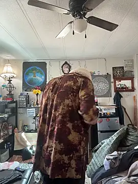 Snapshot of BobbyQ29 chatting on February 17, 2026, 9:12 pm BobbyQ29 online show from February 17, 2026, 9:12 pm