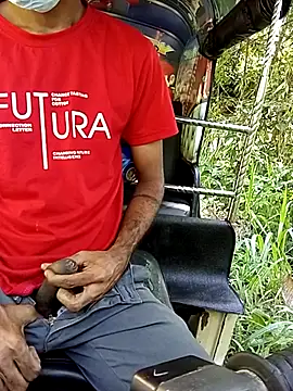 DulajThushara2468 online show from December 23, 2025, 3:28 am