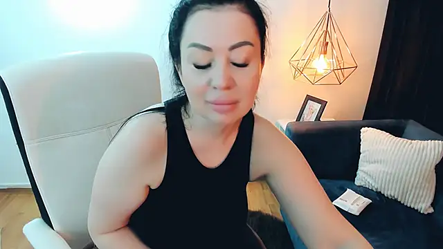 Snapshot of LayaFlow chatting on March 4, 2026, 9:17 am LayaFlow online show from March 4, 2026, 9:17 am