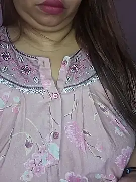 Ravina patil1 online show from April 2, 2026, 6:42 am