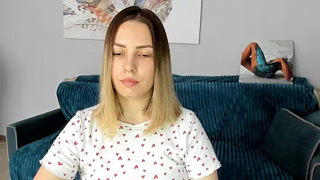 Mia shy1 online show from March 18, 2025, 12:39 pm