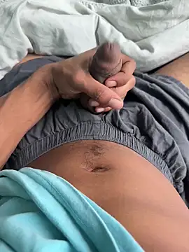 kingoqueens online show from September 25, 2025, 5:52 pm