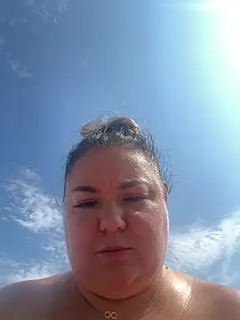 MikyVesela online show from July 19, 2026, 8:01 am