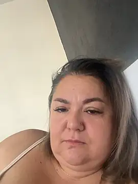 MikyVesela online show from July 14, 2026, 7:57 am