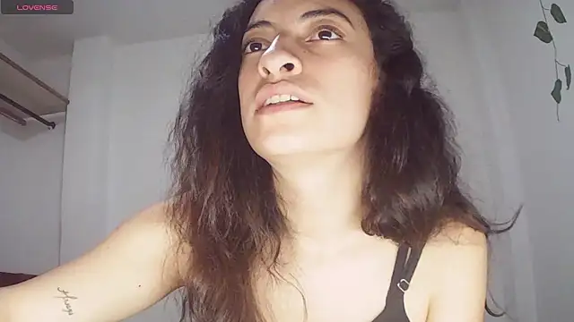 stephybrowm7 online show from October 16, 2025, 6:49 pm