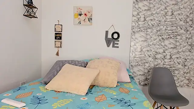 Canhela1 online show from October 18, 2025, 11:12 am