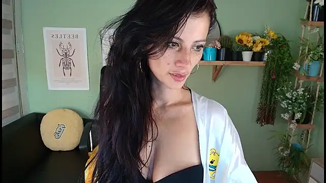 Snapshot of Aliiz_01 chatting on February 21, 2025, 5:31 pm Aliiz 01 online show from February 21, 2025, 5:31 pm