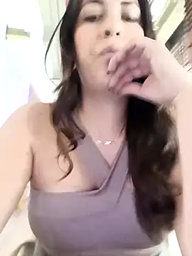 Lena-32 online show from December 22, 2025, 10:54 pm