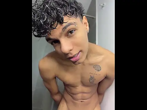 james dreams  online show from May 15, 2026, 11:03 pm