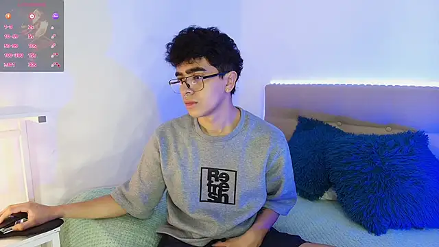  nickconnor01 online show from November 26, 2025, 8:20 pm