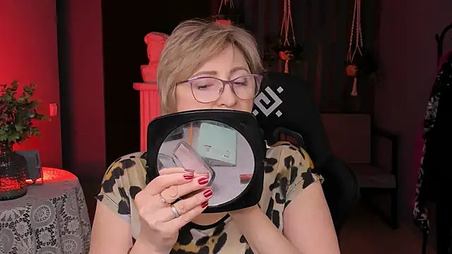 sugar vivien online show from March 12, 2025, 9:02 am