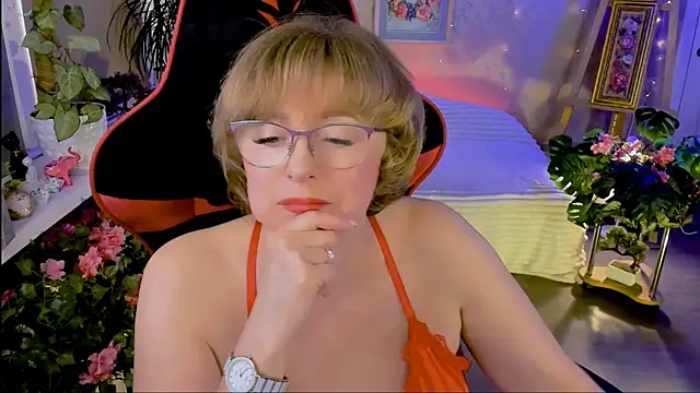 Snapshot of sugar_vivien chatting on July 10, 2026, 1:11 pm sugar vivien online show from July 10, 2026, 1:11 pm