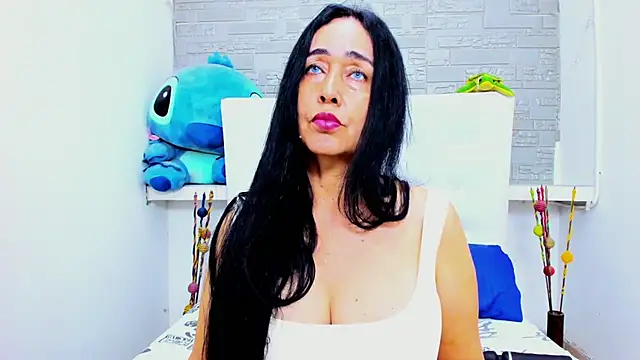 Snapshot of HorniestMilf chatting on September 8, 2025, 9:03 pm HorniestMilf online show from September 8, 2025, 9:03 pm