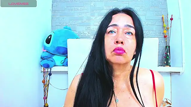 Snapshot of HorniestMilf chatting on March 8, 2025, 3:35 pm HorniestMilf online show from March 8, 2025, 3:35 pm