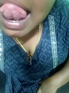 Snapshot of tamil_monasexy chatting on January 28, 2025, 8:36 pm tamil monasexy online show from January 28, 2025, 8:36 pm