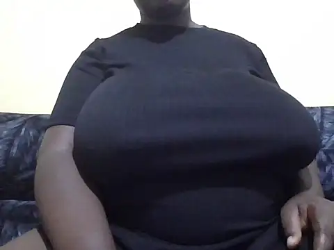 Snapshot of pritty-leila chatting on June 4, 2026, 4:55 pm pritty-leila online show from June 4, 2026, 4:55 pm
