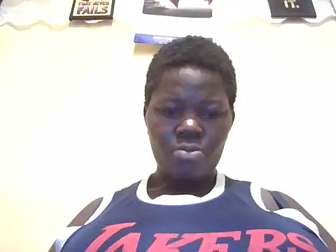 Snapshot of pritty-leila chatting on July 17, 2026, 10:07 pm pritty-leila online show from July 17, 2026, 10:07 pm