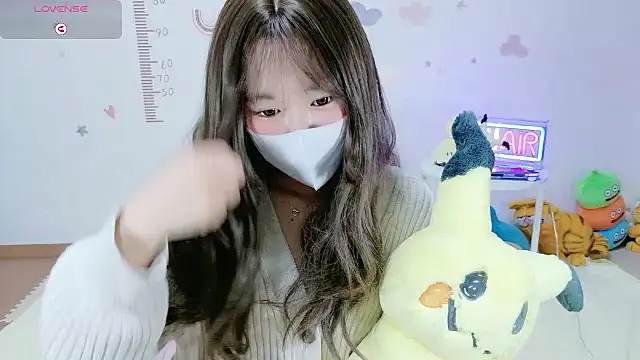 Snapshot of _Iroha_99 chatting on November 18, 2025, 2:20 pm Iroha 99 online show from November 18, 2025, 2:20 pm