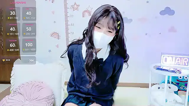 Snapshot of _Iroha_99 chatting on October 16, 2025, 1:47 am Iroha 99 online show from October 16, 2025, 1:47 am