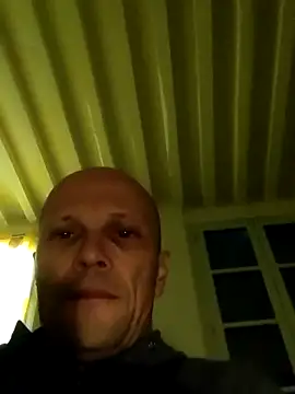 wedge75 online show from October 13, 2025, 9:44 am