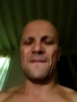 wedge75 online show from October 15, 2025, 4:26 pm