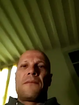 wedge75 online show from October 14, 2025, 9:10 am