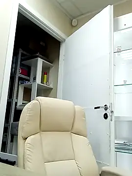 FantasyMichelle online show from January 12, 2025, 7:00 am