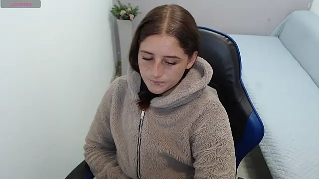 valerie diaz1 online show from January 8, 2026, 1:06 pm