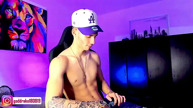 god drake online show from December 4, 2024, 12:24 am