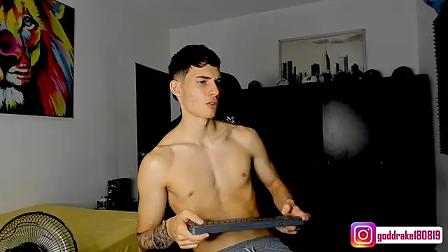 god drake online show from December 9, 2024, 6:57 pm