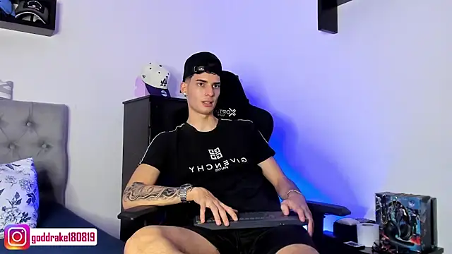 god drake online show from January 14, 2025, 5:56 pm